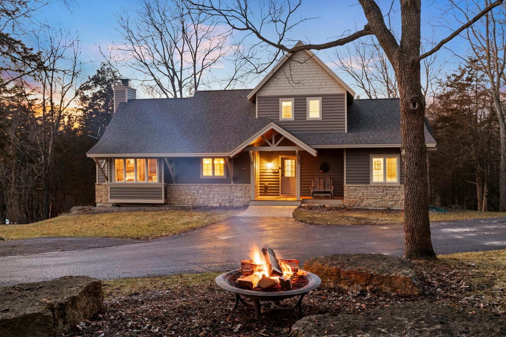 The Lodge, 'North Woods' Style, Boutique Galena Getaway! 외부 사진