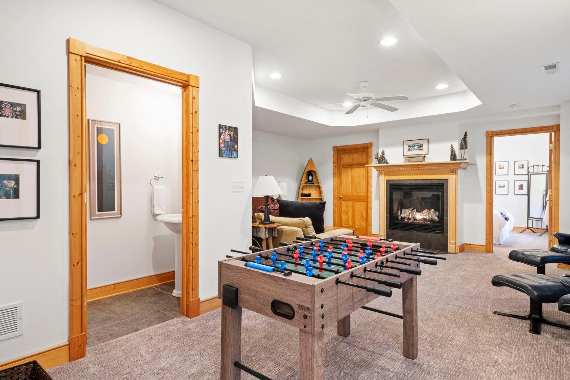The Lodge, 'North Woods' Style, Boutique Galena Getaway! 외부 사진